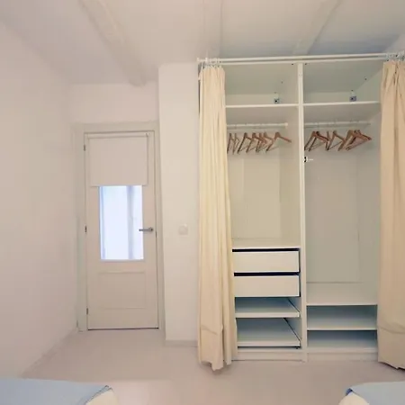 Apartamento Independiente En Planta Baja Con Patio Ajardinado Y Parking Apartment