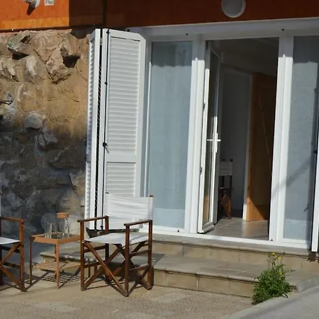 Apartamento Independiente En Planta Baja Con Patio Ajardinado Y Parking Apartamento Santander