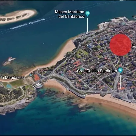 Apartamento Apartamento Independiente En Planta Baja Con Patio Ajardinado Y Parking