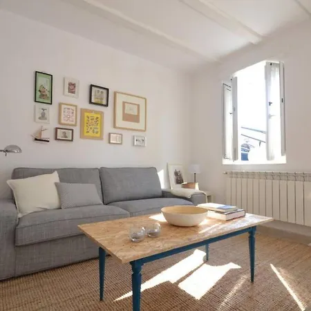 Apartamento Apartamento Independiente En Planta Baja Con Patio Ajardinado Y Parking *